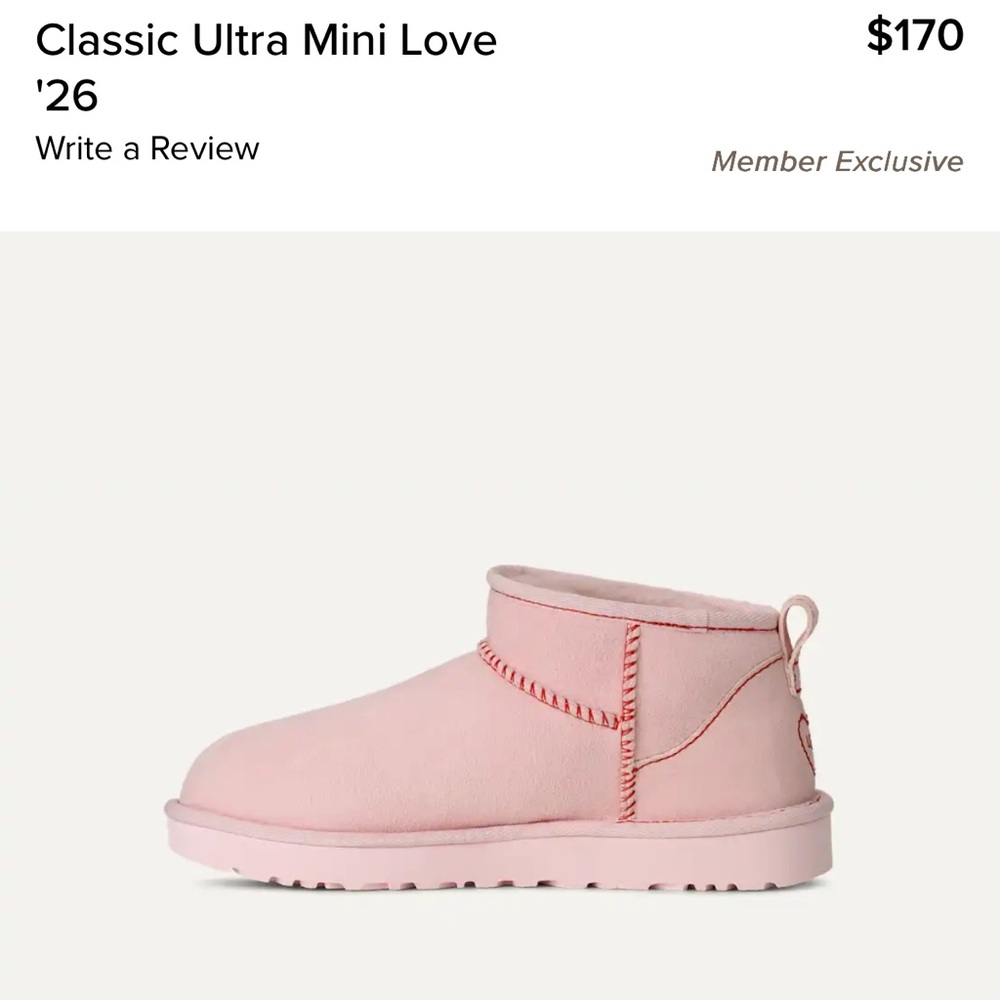 NWB Classic Ultra Mini Love ‘26 Boots